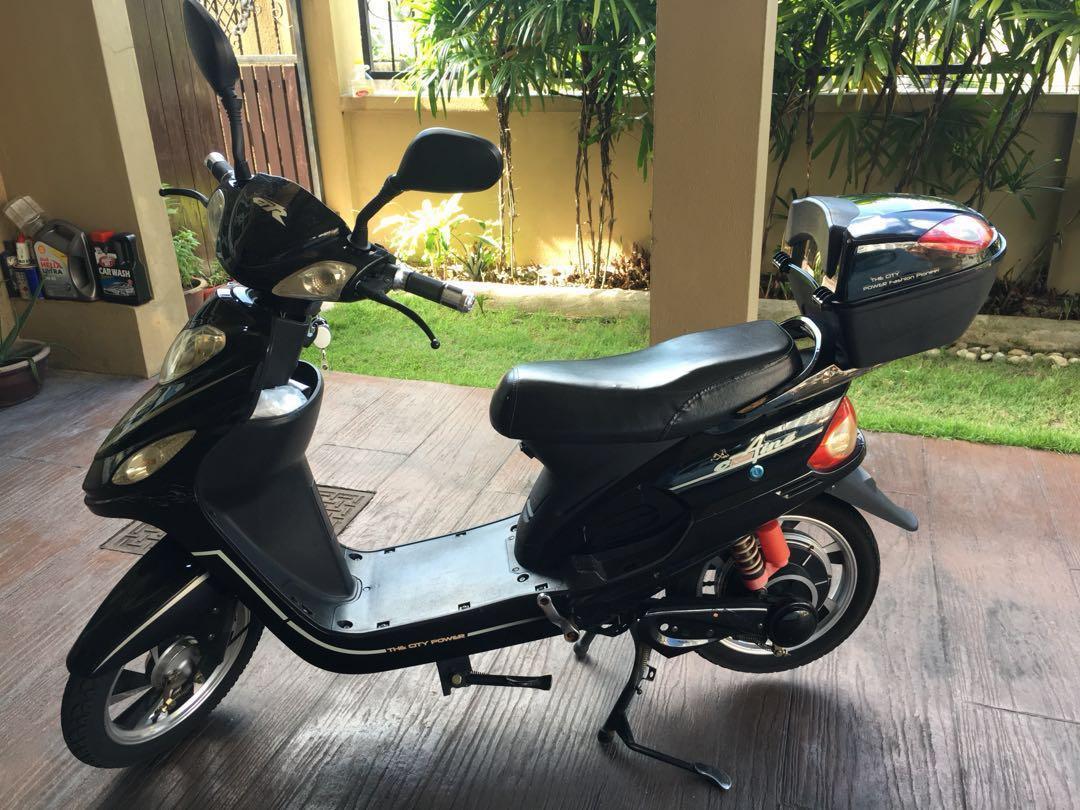 Penang! Electric motorbike scooter, Motorbikes on Carousell