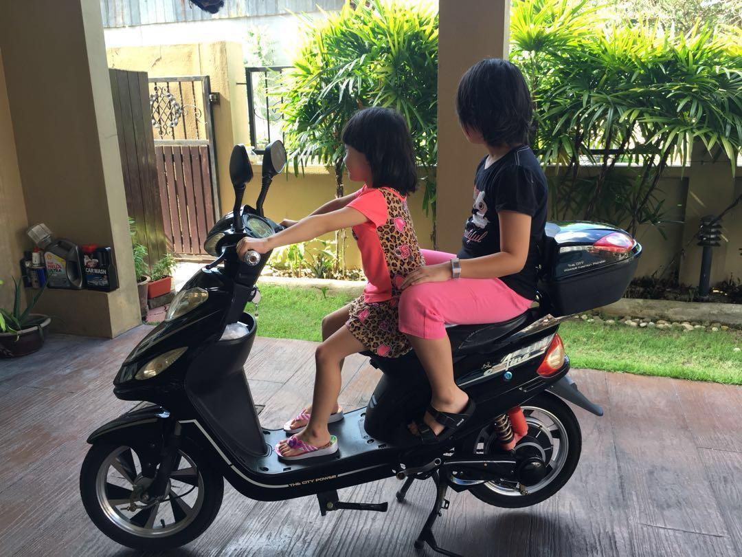 Penang! Electric motorbike scooter, Motorbikes on Carousell