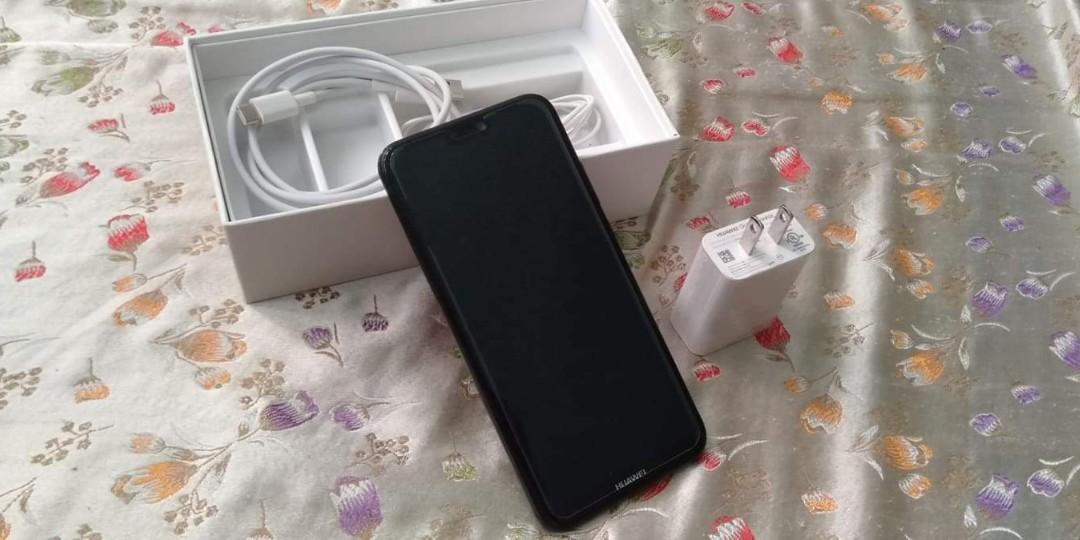 For sale huawei p20 lite (Category: Huawei) located in Manila. Submitted by heidenjohnson (Listing ID 212232065, Image 1). Description: Selling my Huawei p20 lite, not a single scratch, 100% smooth Complete with original charger, Original headset. Almost new. 4gb RAM 16mp front dual lense 16mp rear dual lense 64gb storage 3000mAh Android 8.0 Nine nine five seven five two nine four six four..