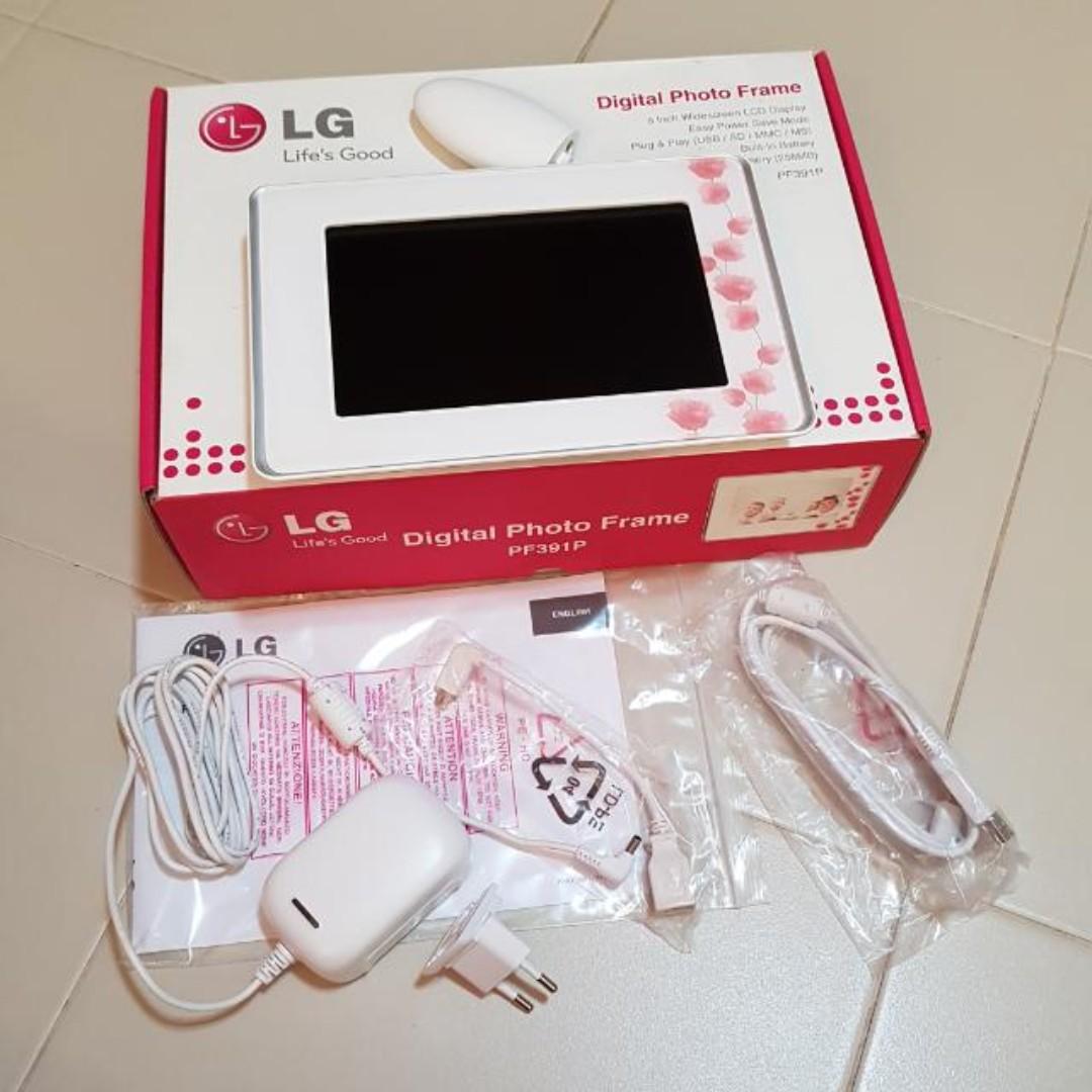 LG Digital Photo Frame, Furniture & Home Living, Home Decor, Frames