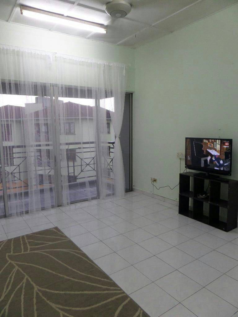 Lily Jasmine Tampoi Johor Bahru 3 Bed 2 Bath Below Market Property Rentals On Carousell