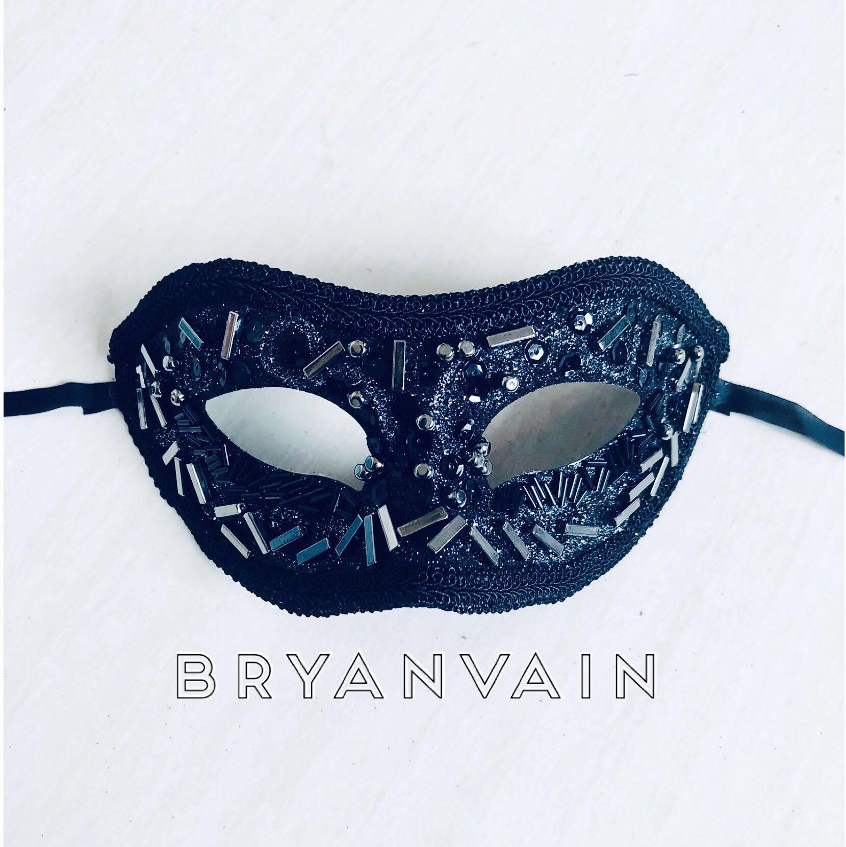 Masquerade Mask Simple Male 1.5 (Category: Occasions & Party Supplies) located in Pasig City. Submitted by bryanvain (Listing ID 212223055, Image 1). Description: Unique and Elegant.