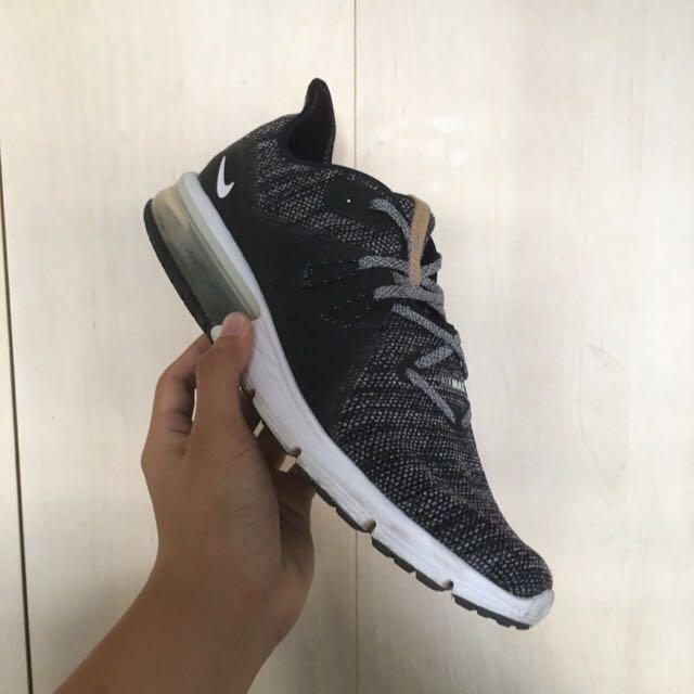 air max sequent 3 on feet