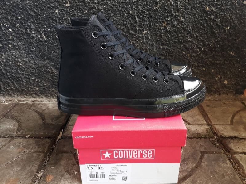 sepatu converse full black