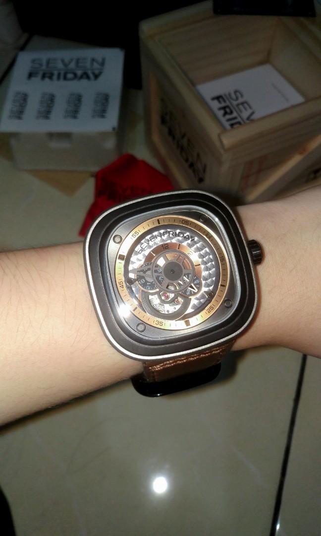 Sevenfriday second shop