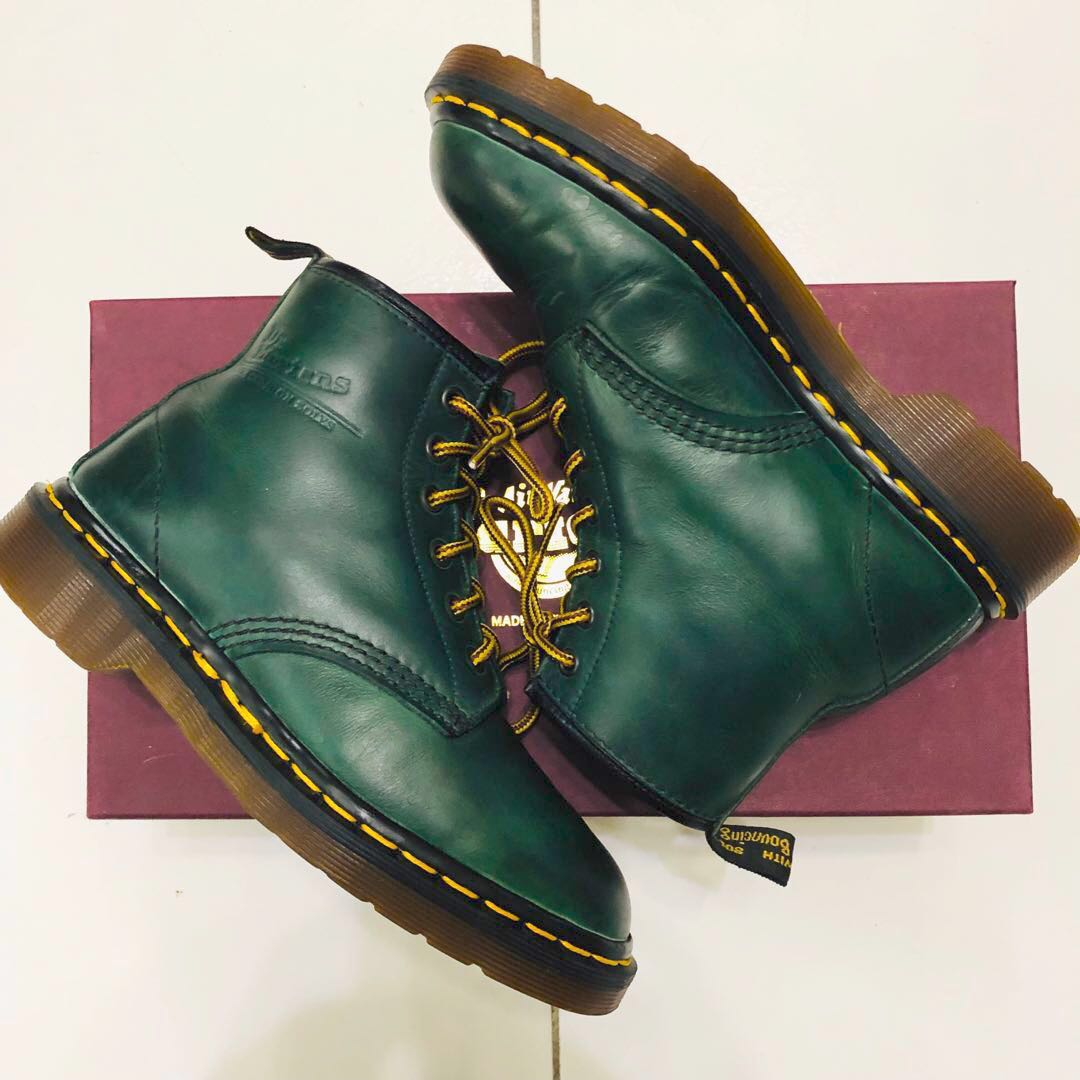 Dr martens online 6 hole green