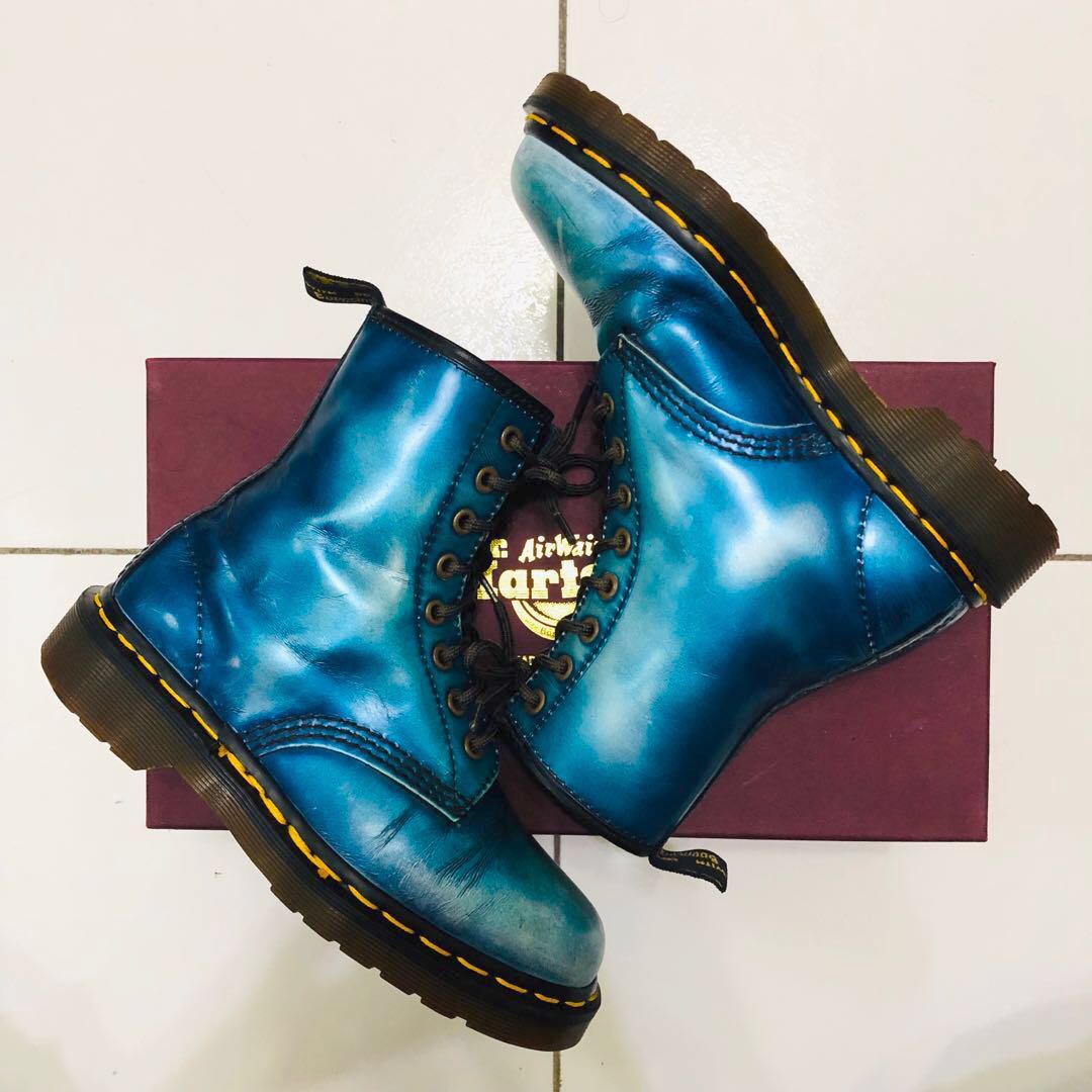 Metallic blue hotsell doc martens