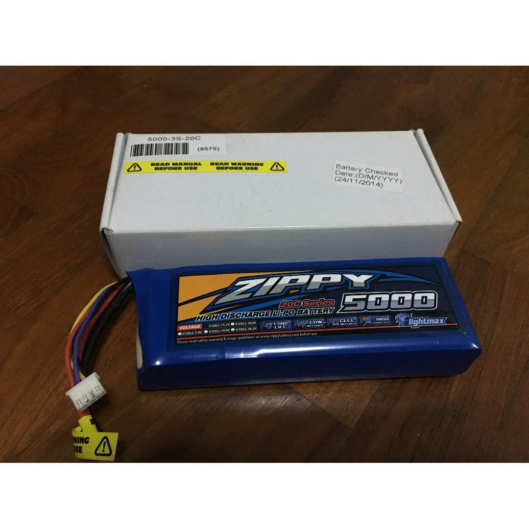 Zippy LiPo battery 5000mAh 3S (11.1V) 20C x 4 + HobbyKing B3 AC 2S/3S