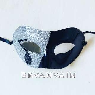 Masquerade Mask Tear Drop 1.8
