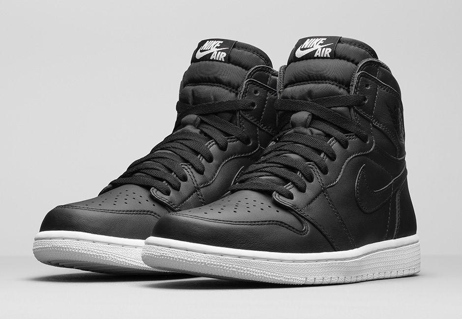 Air jordan 1 retro Cyber monday Men s Fashion Footwear Sneakers on Carousell