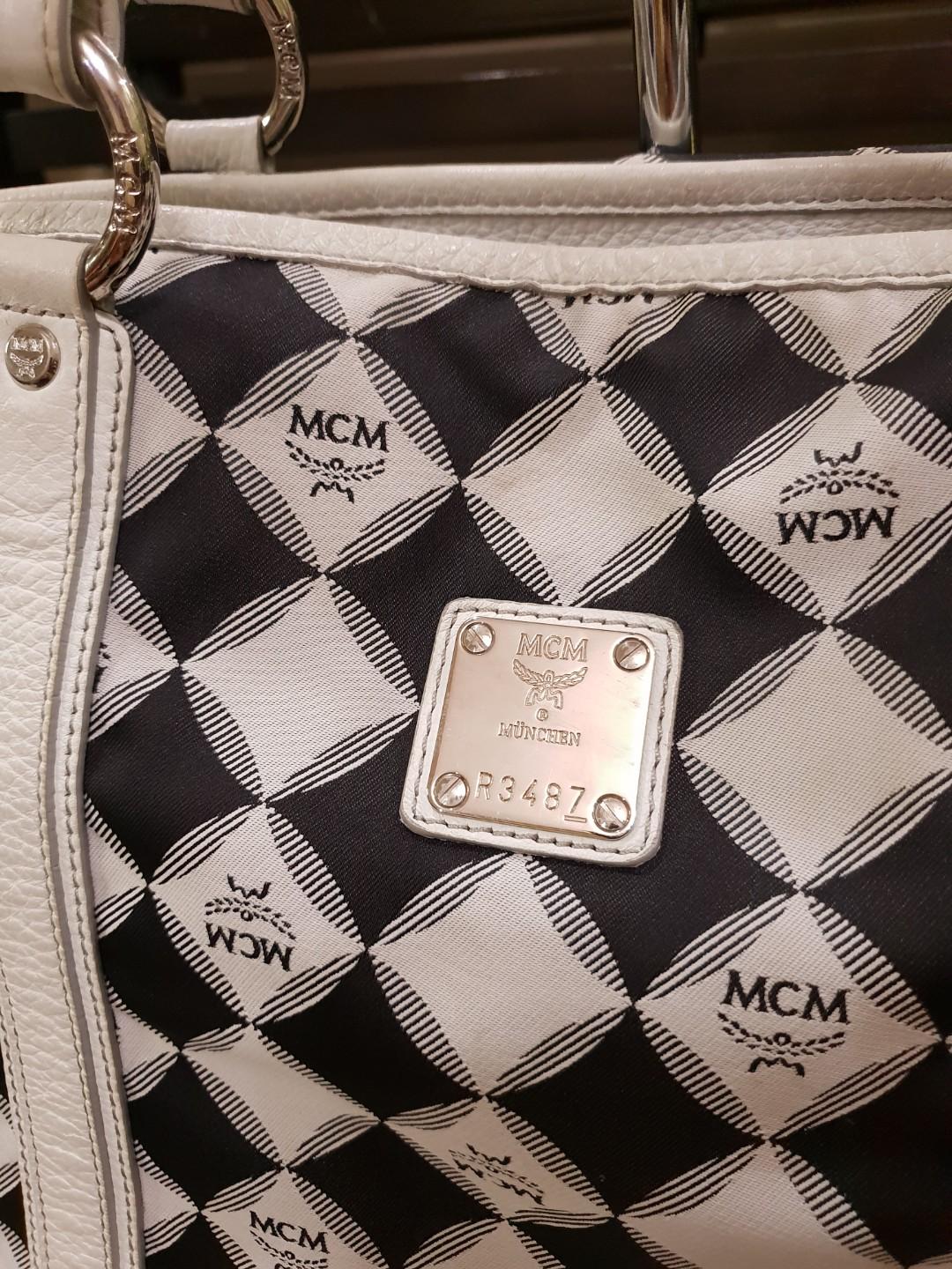 Mcm black deals and white tote
