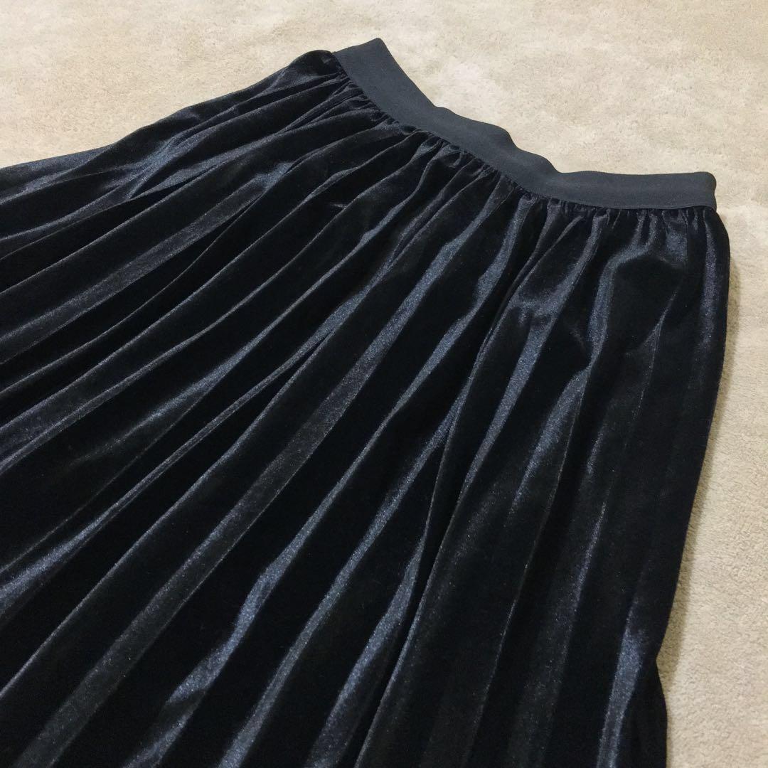 velvet pleated maxi skirt