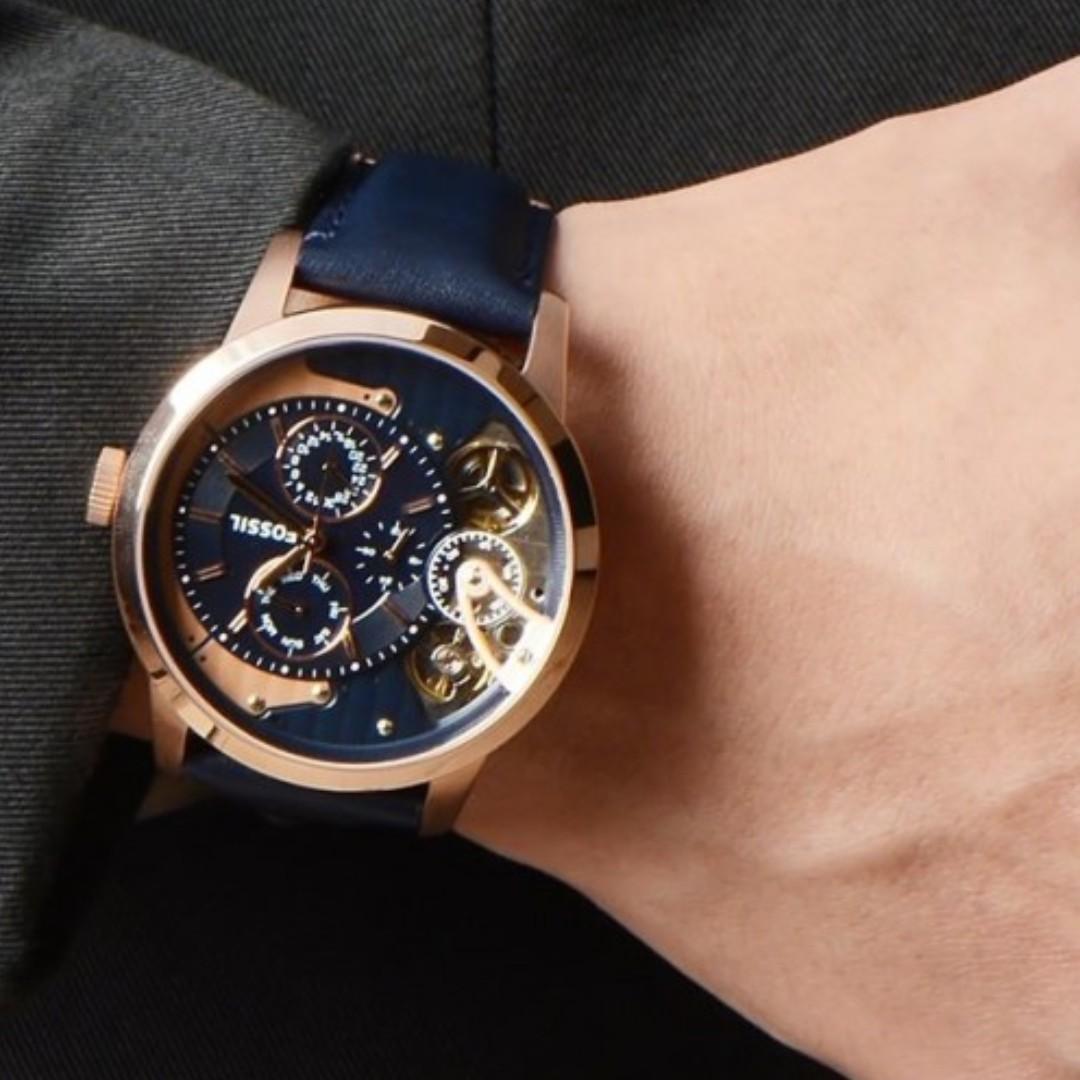 Fossil townsman multifunction store