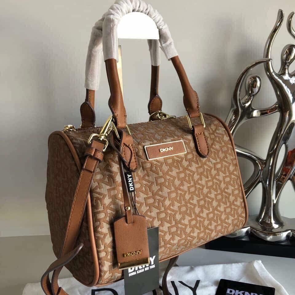 Dkny store doctors bag