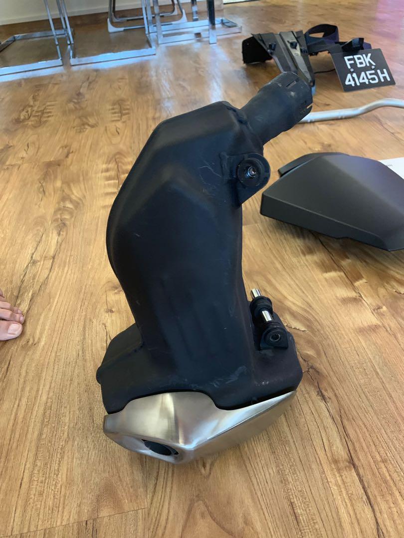 Ktm duke 200 sales original silencer price