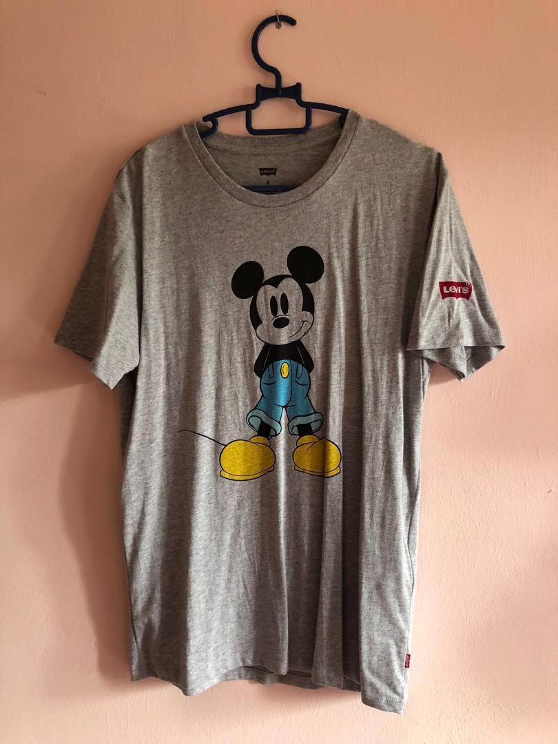 Levis X mickey mouse tee S size
