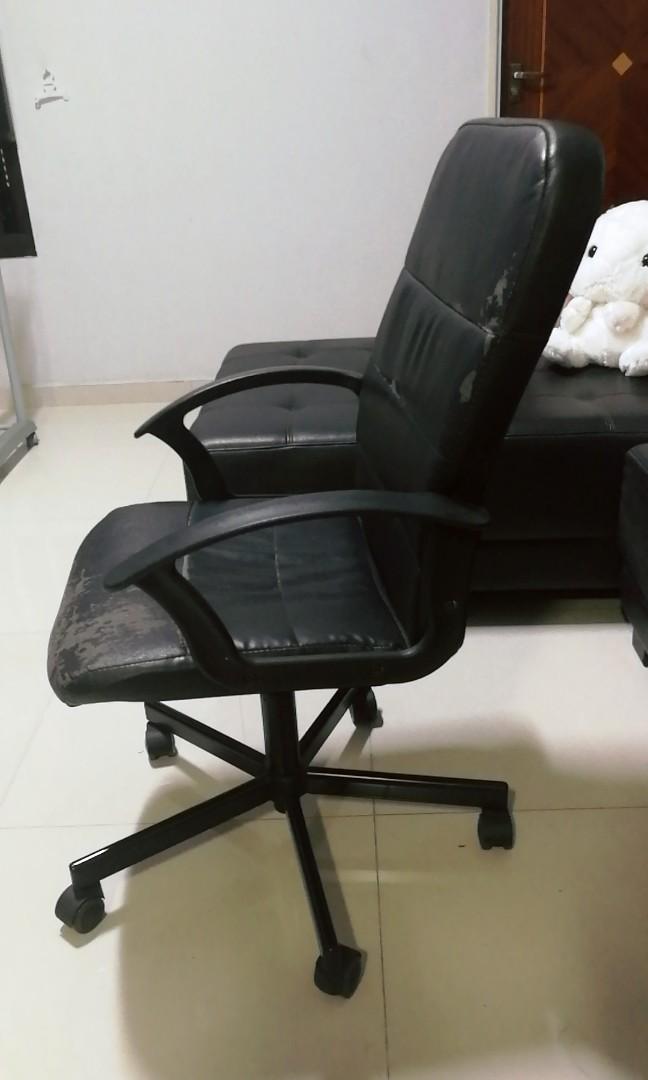 Ikea boss chair shop