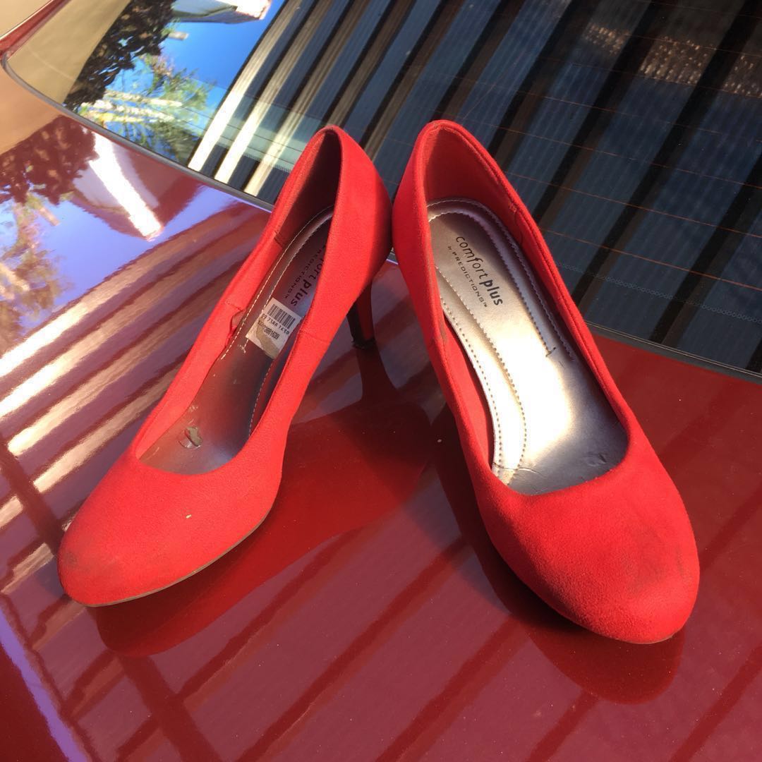 payless red shoes