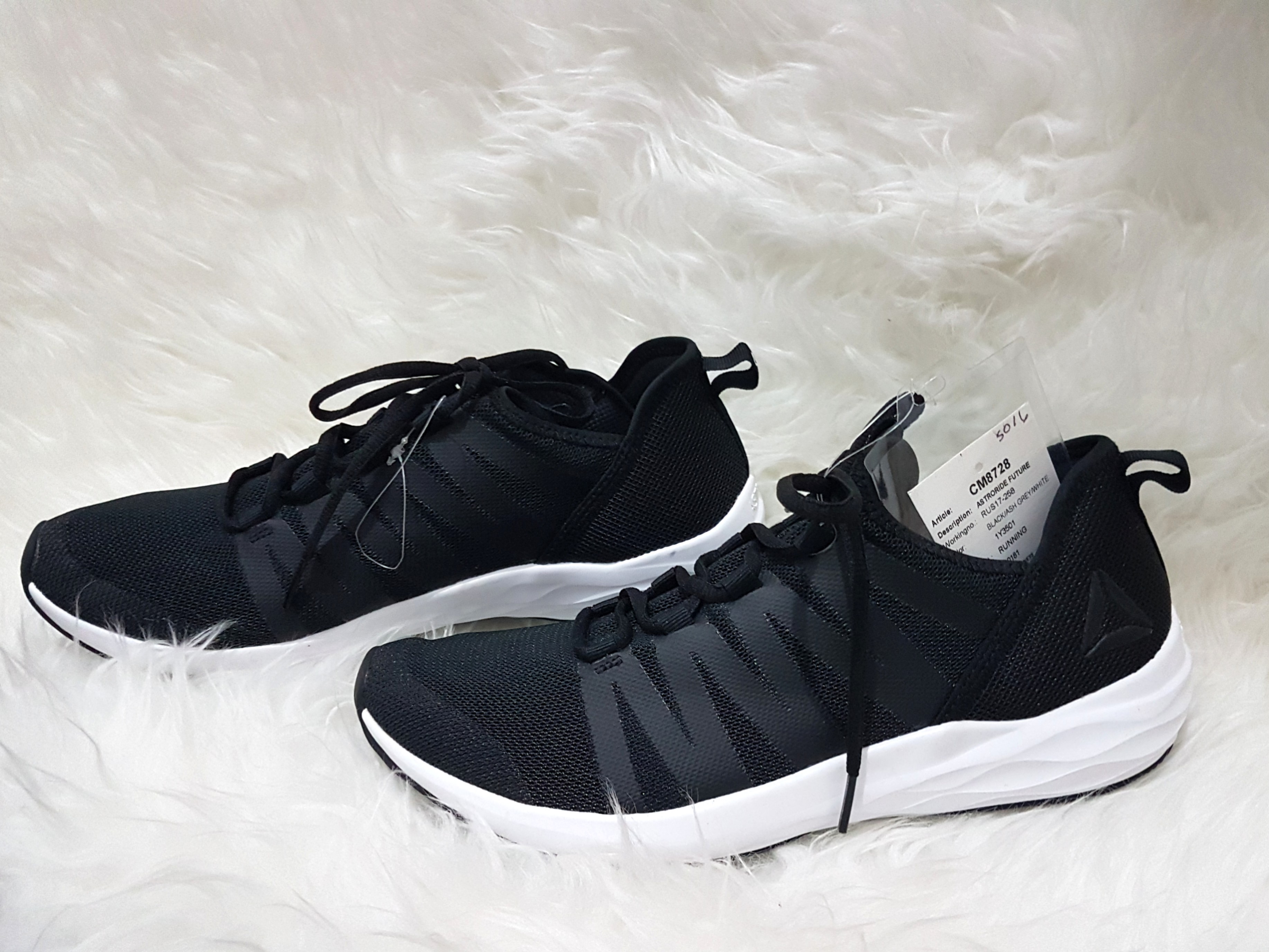 reebok sample shoes