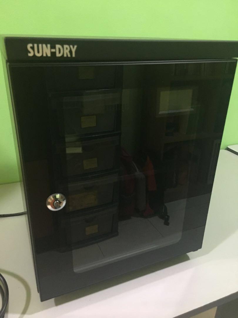 Sun Dry S30 23l Drybox Dry Cabinet Photography On Carousell