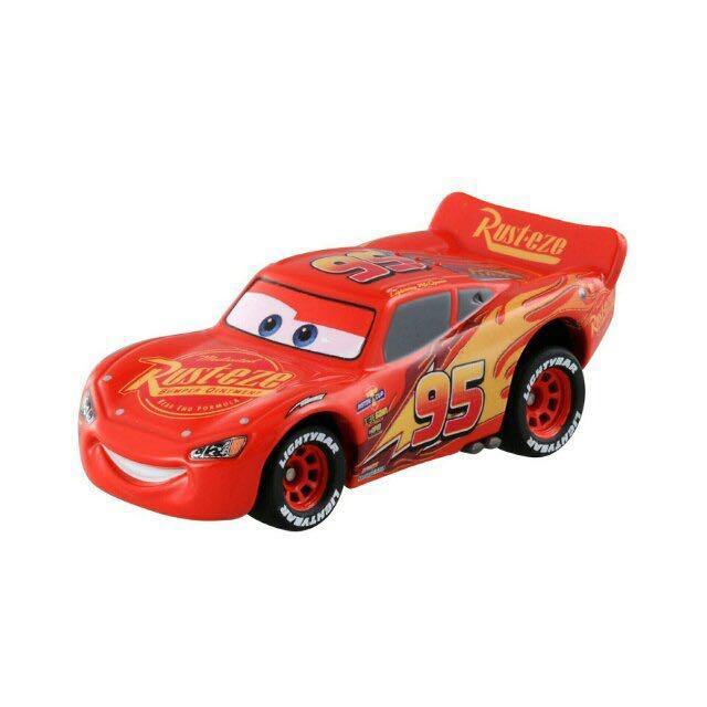 driving mcqueen cars toys tomica