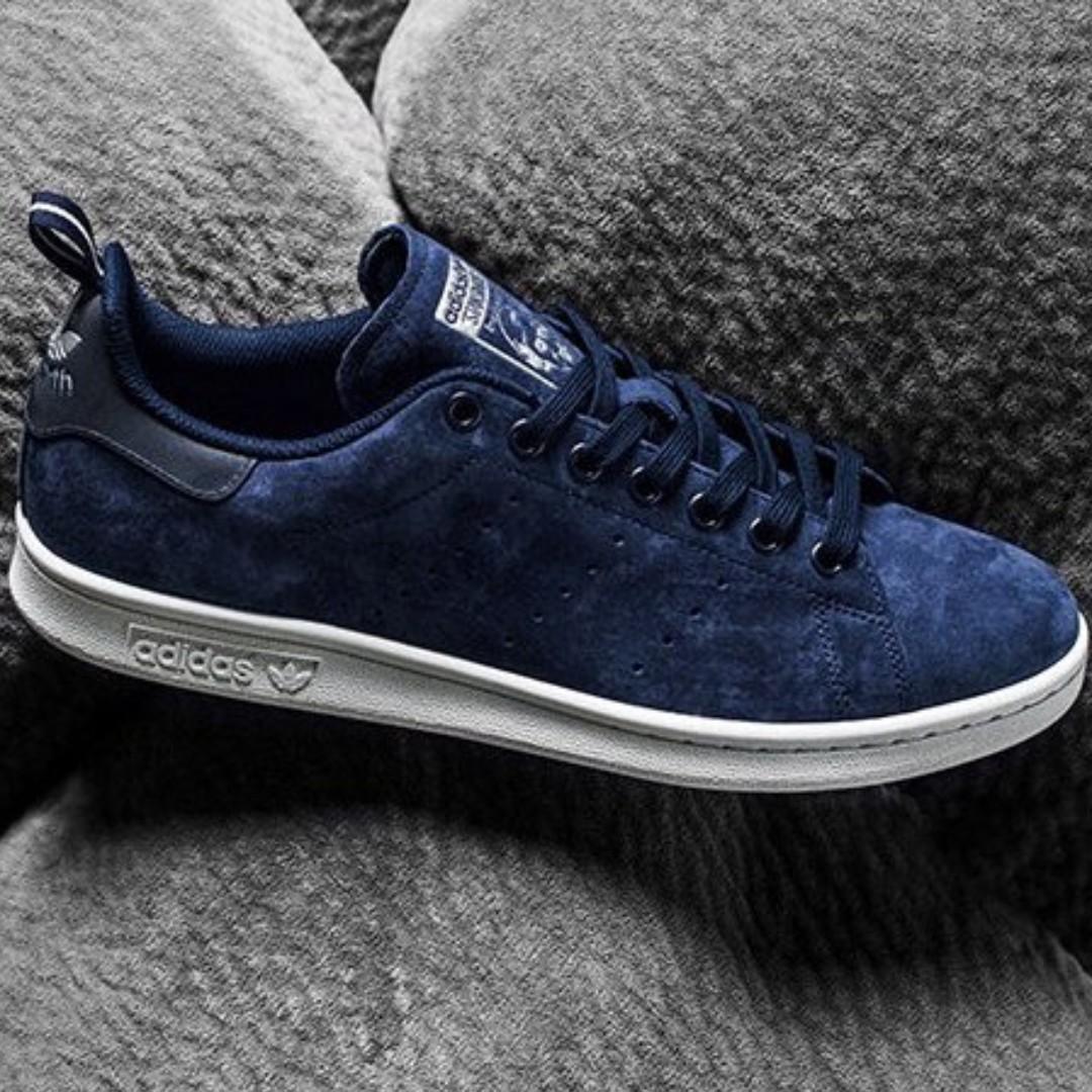 Adidas navy suede stan smith top