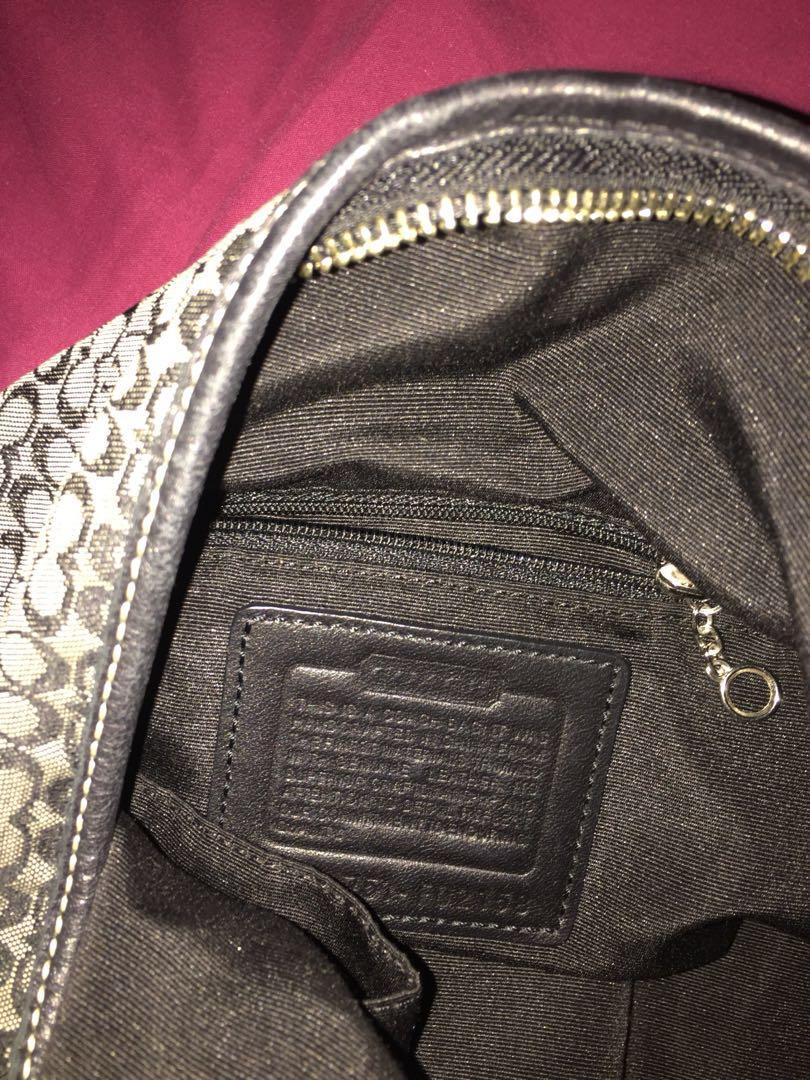 Authentic Coach Bag (Category: Cross-body Bags) located in Quezon City. Submitted by kellysht (Listing ID 212588722, Image 3). Description: Good as New ❤️ Authentic Coach from Canada.