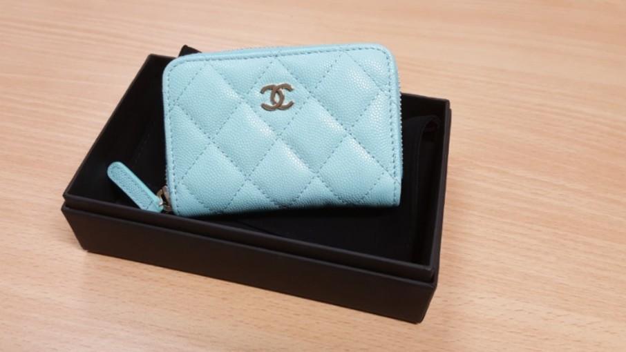 ❌SOLD❌ CHANEL TURQUOISE ZIP CARD HOLDER WALLET