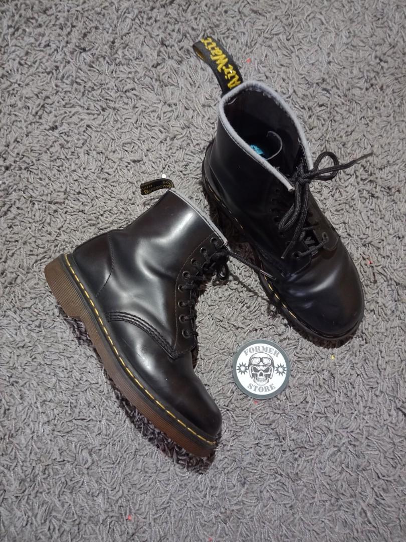 dr martens size 39