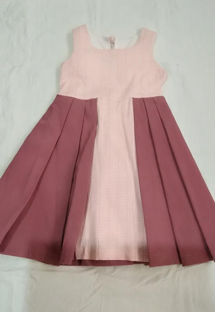 Girls dress (used once) (Category: Babies & Kids Fashion) located in Marikina City. Submitted by merirowse (Listing ID 212515570, Image 1). Description: Girls dress Brand: lemon kiss (bought in sm north edsa) Price: 799 pesos Very nice in actual..