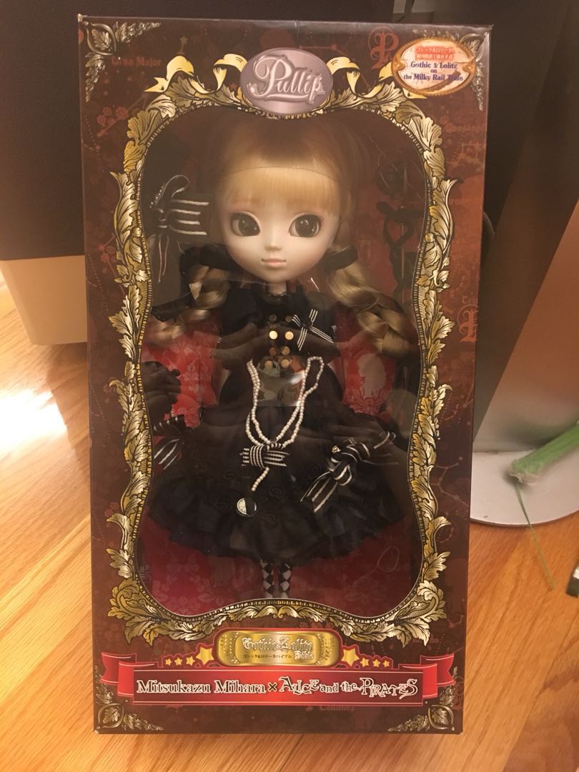 pullip gothic
