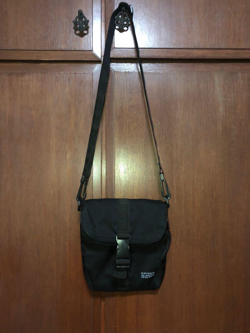 H M Shoulder Bag Men S Fashion Bags Wallets Sling Bags On Carousell