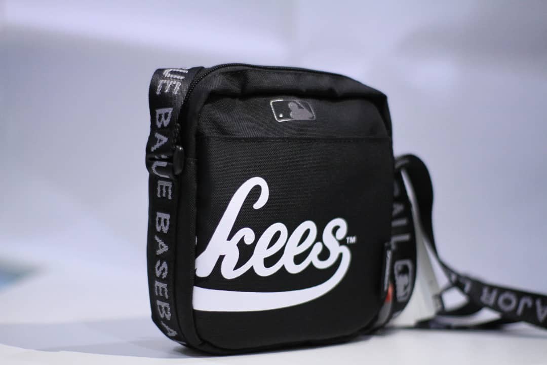 Sling bag yankees
