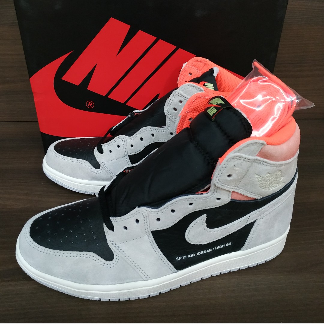 Nike air jordan 1 retro high neutral grey hyper crimson 2025