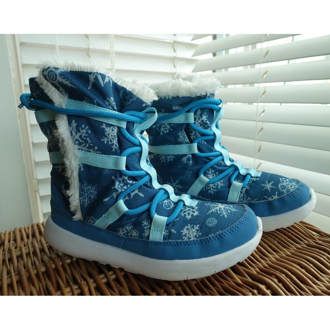 nike boots girls