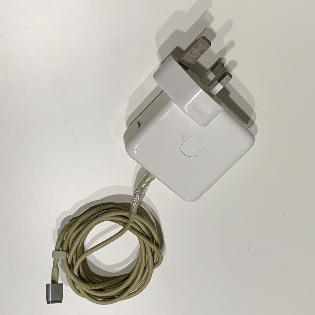 45 W Magsafe Netzteil Mit Magsafe 2 Stecker 45W MagSafe 2 Power Adapter, Computers & Tech, Parts & Accessories