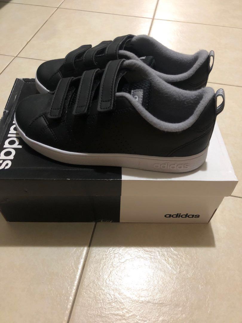 Adidas black tennis shoes - velcro 