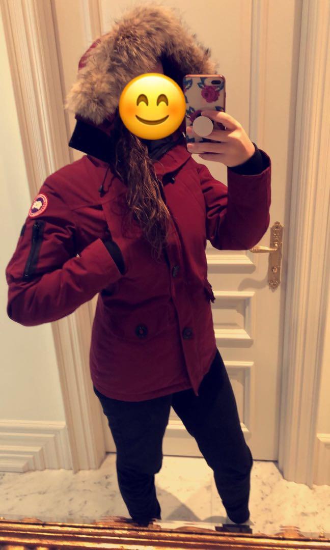 Canada Goose women s parka exclusive colour size small Women s Fashion Clothes on Carousell