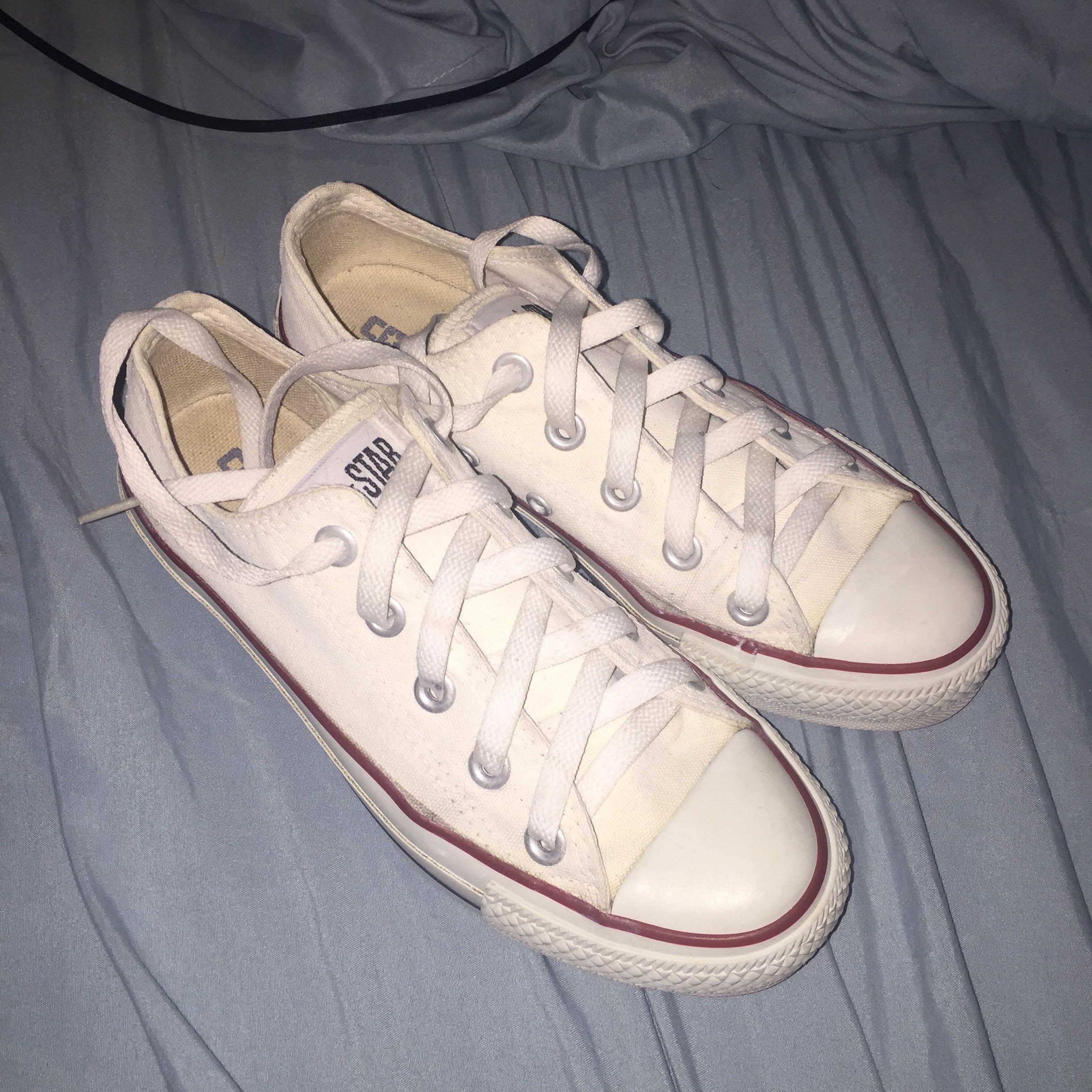 chuck taylor classic white