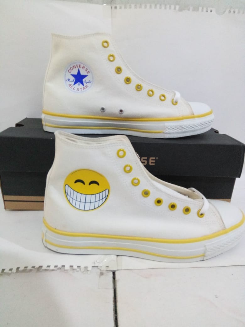 Converse symbol smile clearance