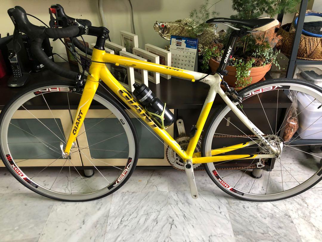 giant tcr road bike for sale
