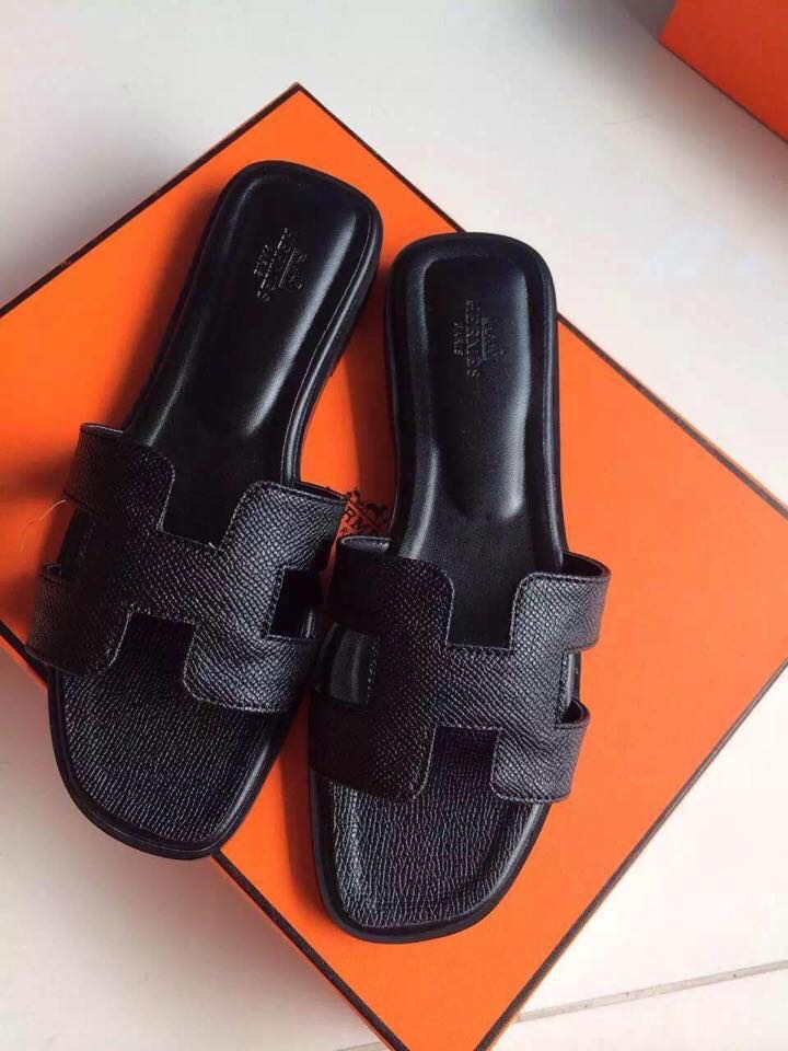 Hermes Sandals, Women's Fashion, Footwear, Flats & Sandals on Carousell