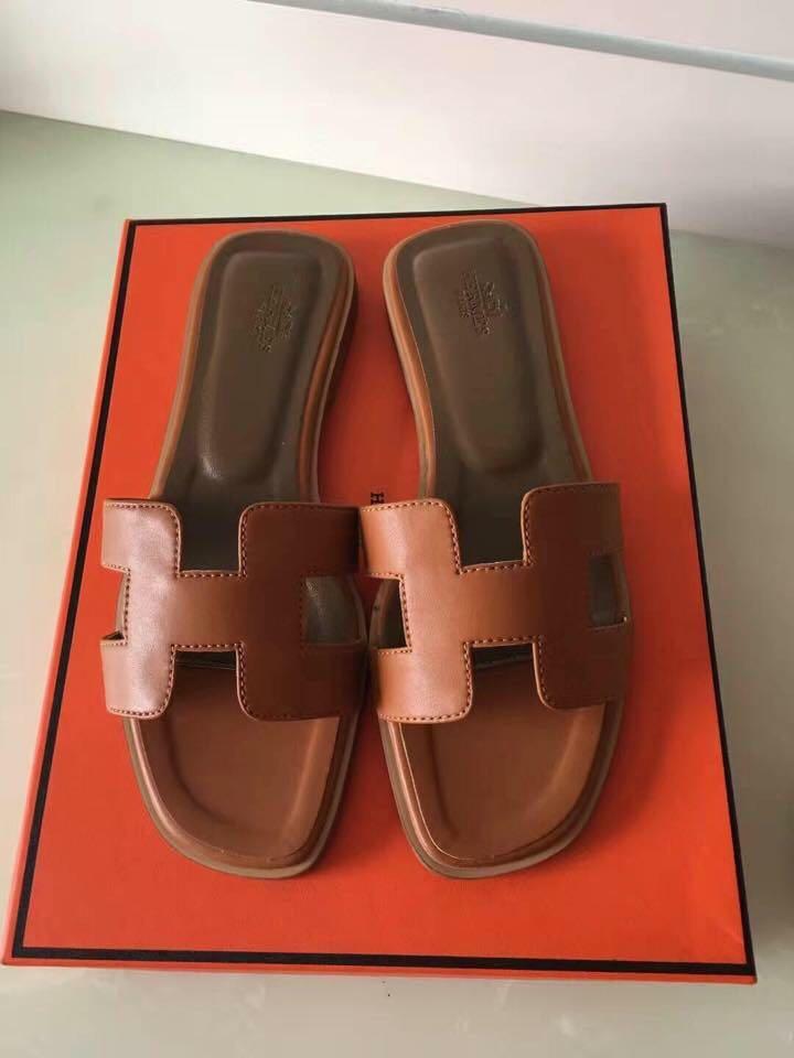 Hermes Sandals (Category: Flats & Sandals) located in Santa Rosa. Submitted by houseofglam (Listing ID 212684006, Image 1). Description: H*ERMES ORAN... Size:35-40 ➕sf ❌rush shipping.