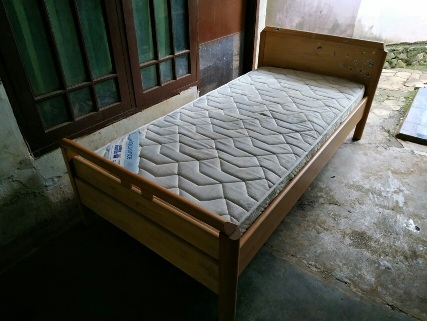 Jual Kasur Springbed Made In France Perabotan Rumah Di Carousell