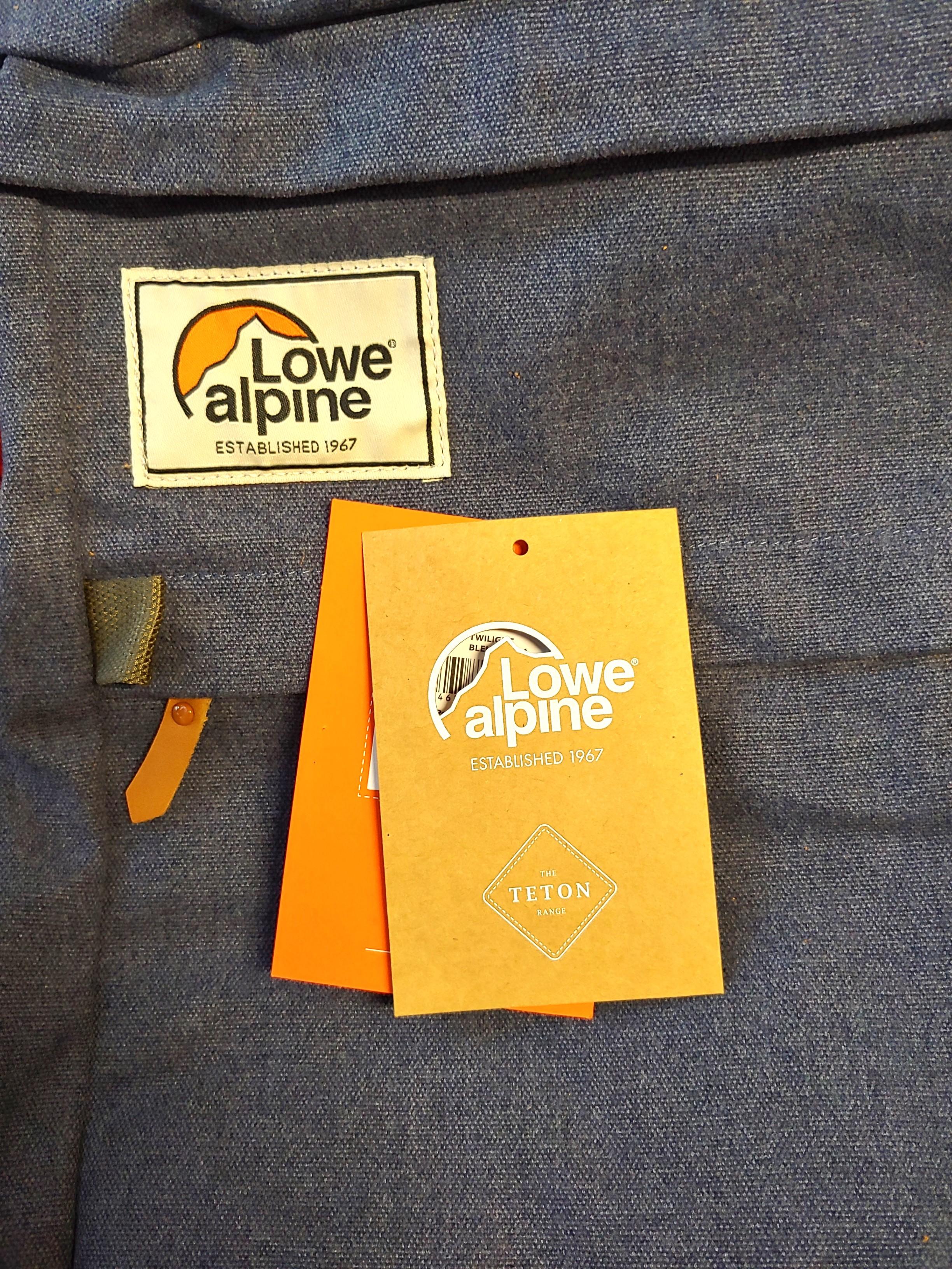 Lowe Alpine Pioneer 26 多功能背包, 男裝, 袋, 背包- Carousell