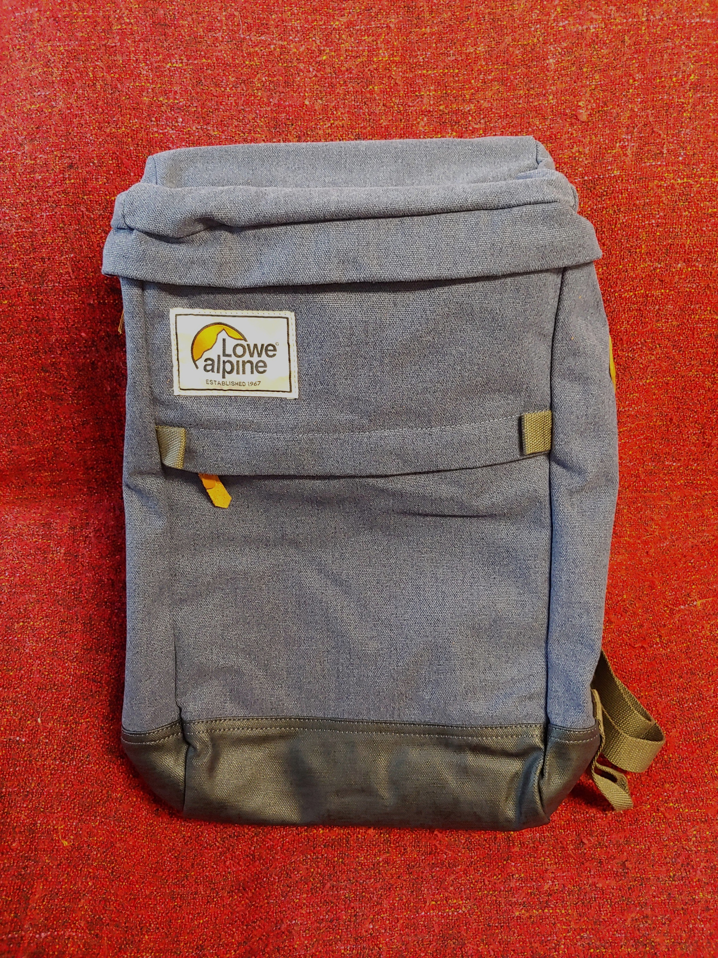 lowe alpine pioneer backpack