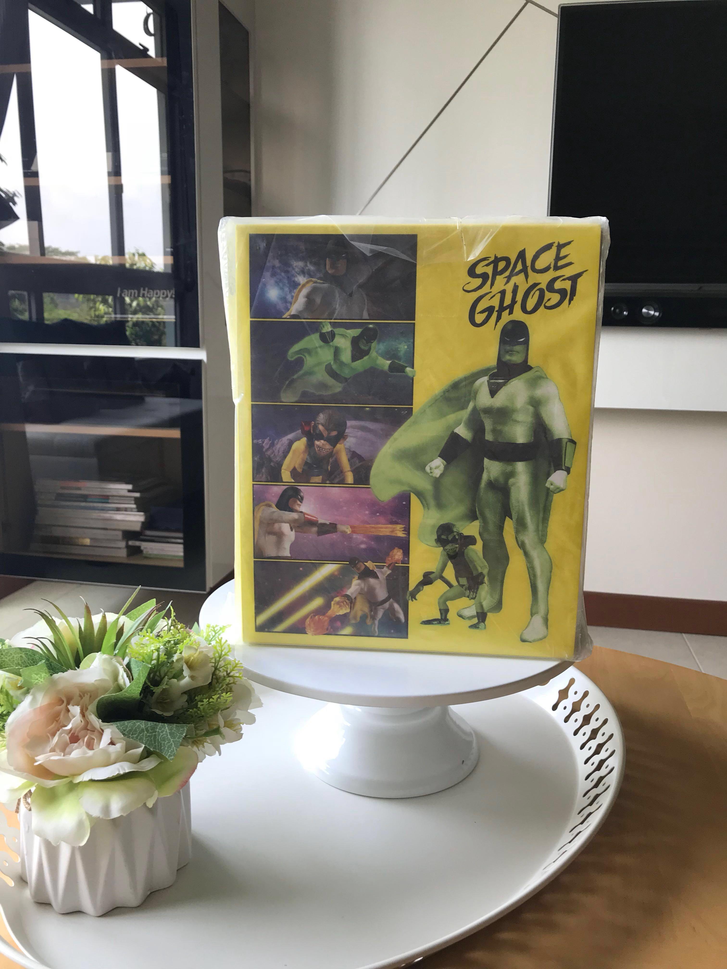 Mezco space ghost glow in on sale the dark