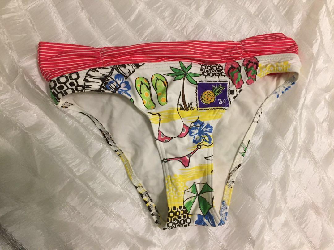Ripcurl Tropical Bikini Size 6 (Category: Bikinis & Swimsuits) located in San Juan City. Submitted by thelazyloft (Listing ID 193649844, Image 3). Description: Authentic Ripcurl Size 6 Slightly used.