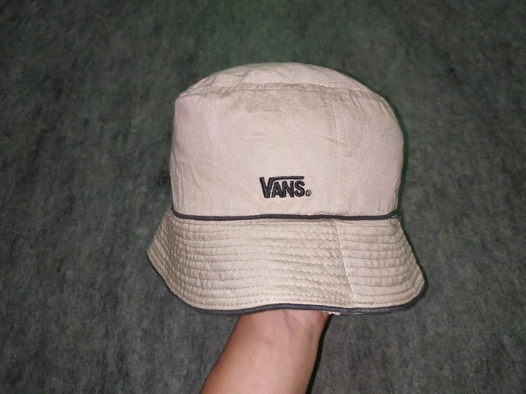 Topi Bucket/ Bucket hat Vans #CNY2019 
