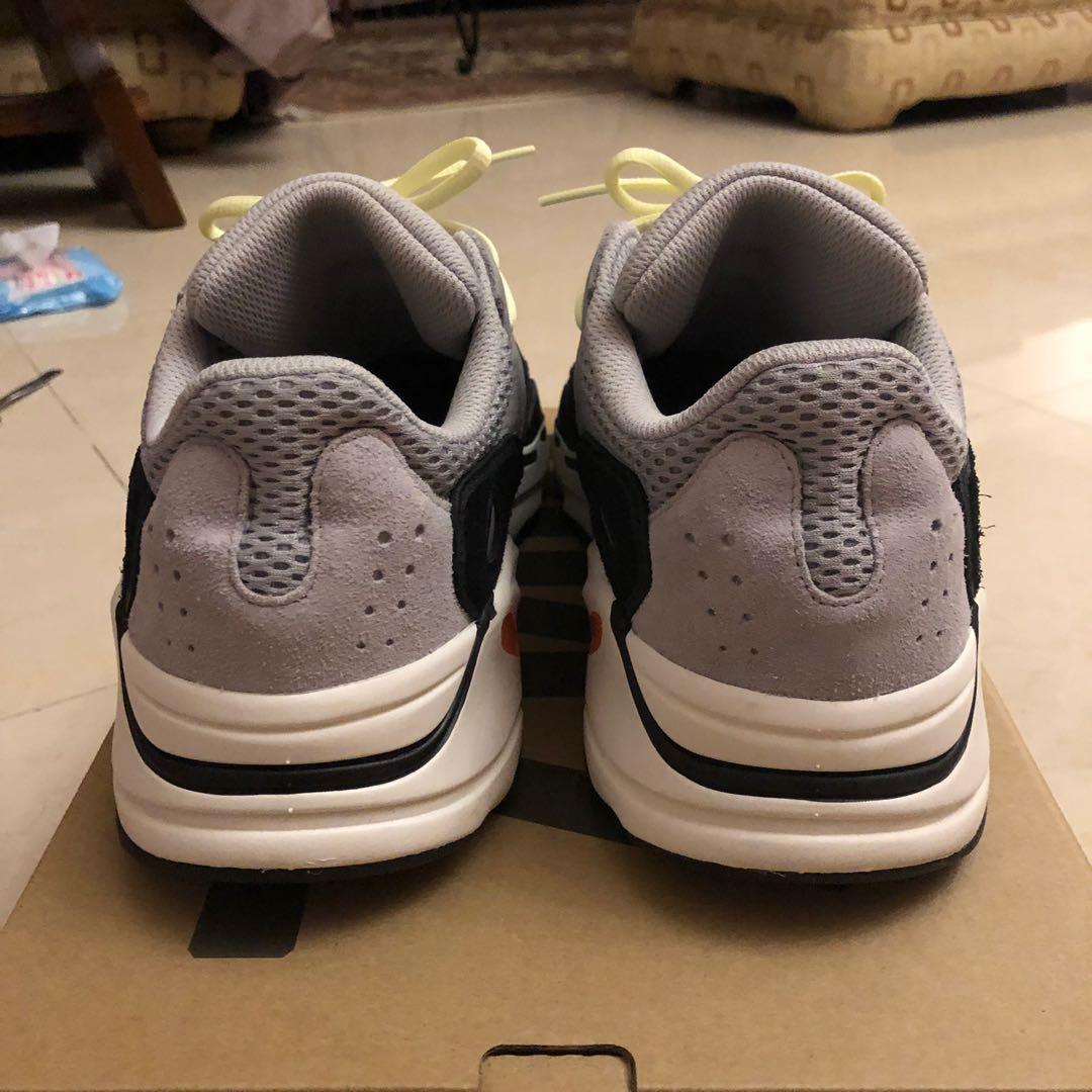 yeezy 700 wave runner og